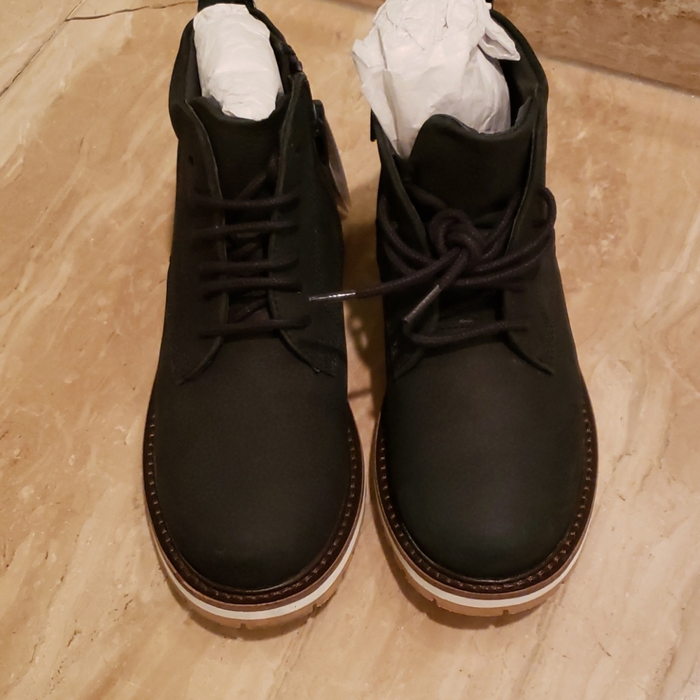 Kids boots